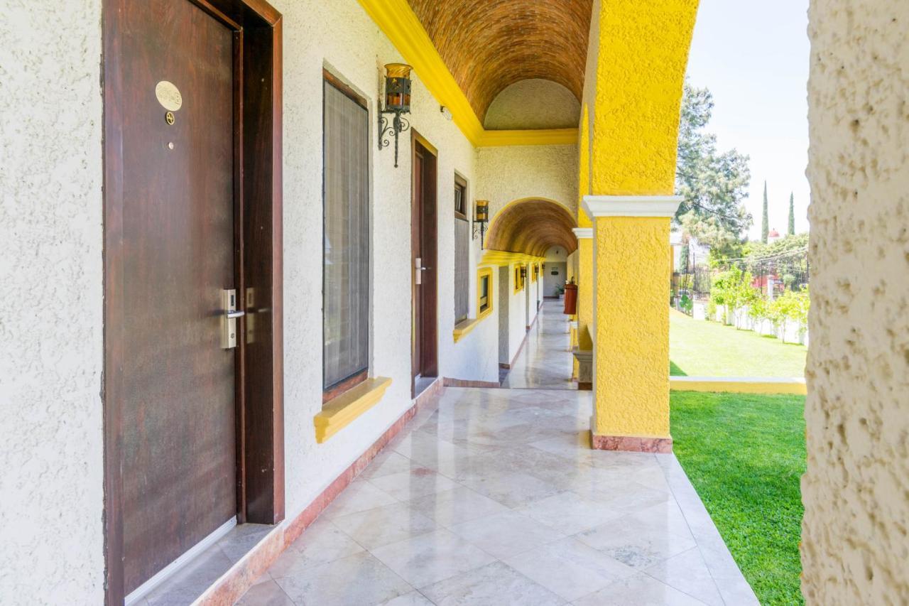 Imperio De Angeles Hotel El Penon Exterior photo